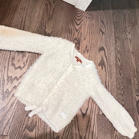 7 For All Mankind Other - 7 for all man kind fuzzy sweater 3T girls white